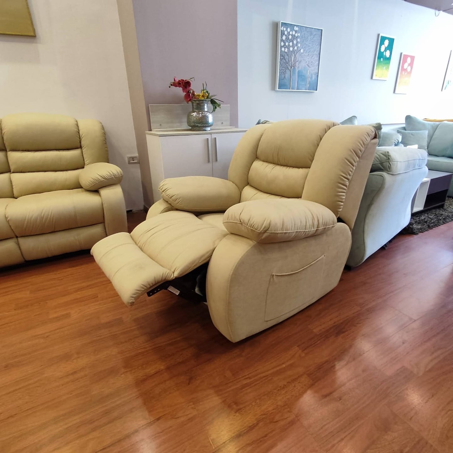 Lazy Boy Recliner Chair bige – كرسي استرخاء ميكانيزم مستورد H1-2
